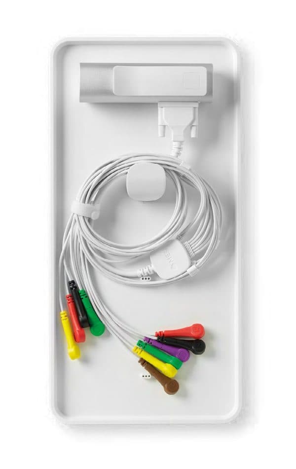 Câble patient et connecteurs colorés de l’électrocardiographe MESI mTABLET ECG