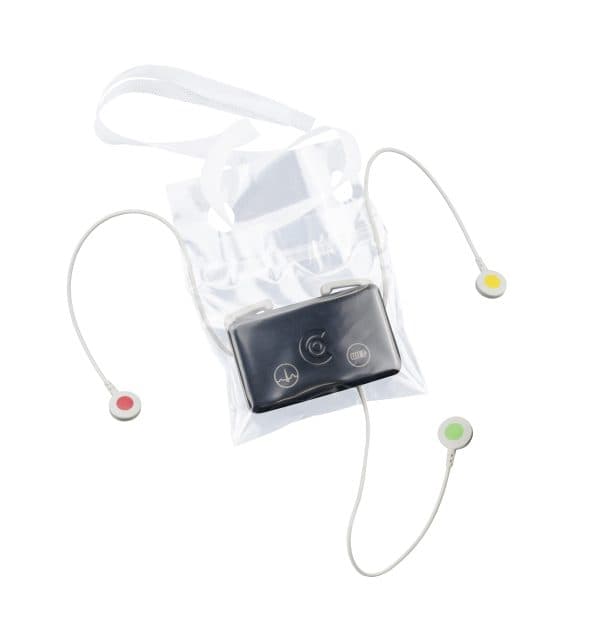 Custo Guard Holter avec support adhésif, câble patient et électrodes dans une pochette