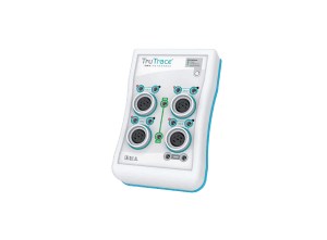 Système EMG TruTrace : vue rapprochée du boîtier d’entrées multicanal du système EMG