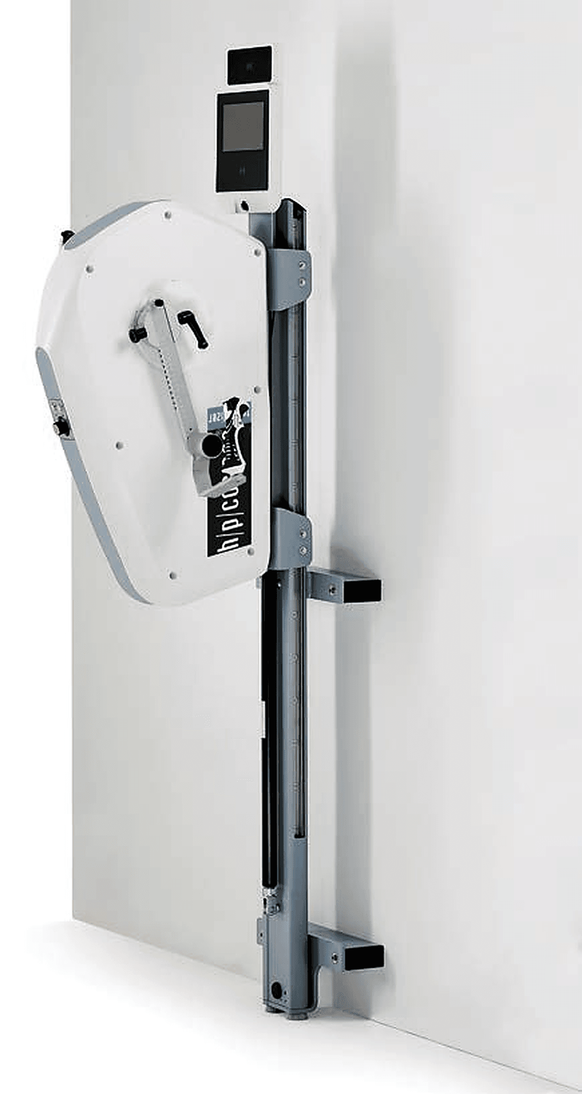 Ergomètre à manivelle mural torqualizer® arm ef med 900 : vue principale du dispositif et de ses principaux composants visibles